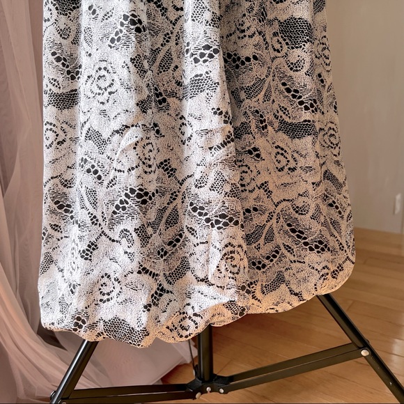 NWT Black and Cream Mini Dress with Built in Bra - Picture 3 of 5